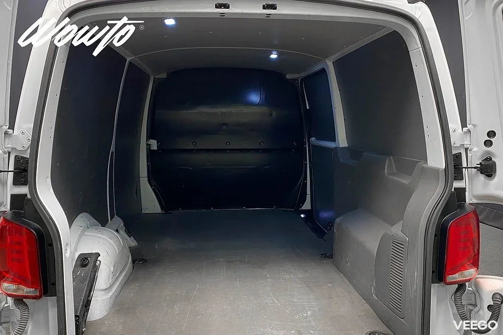 Volkswagen Transporter 2.0TDI 4M DSG 150HK L2 3-Sits /Moms 110kW