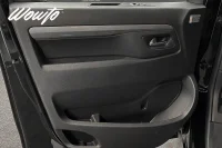 Opel Vivaro 2.0 BlueHDi 145HK L2 3-Sits Elite /V-Inred /Moms 107kW thumbnail