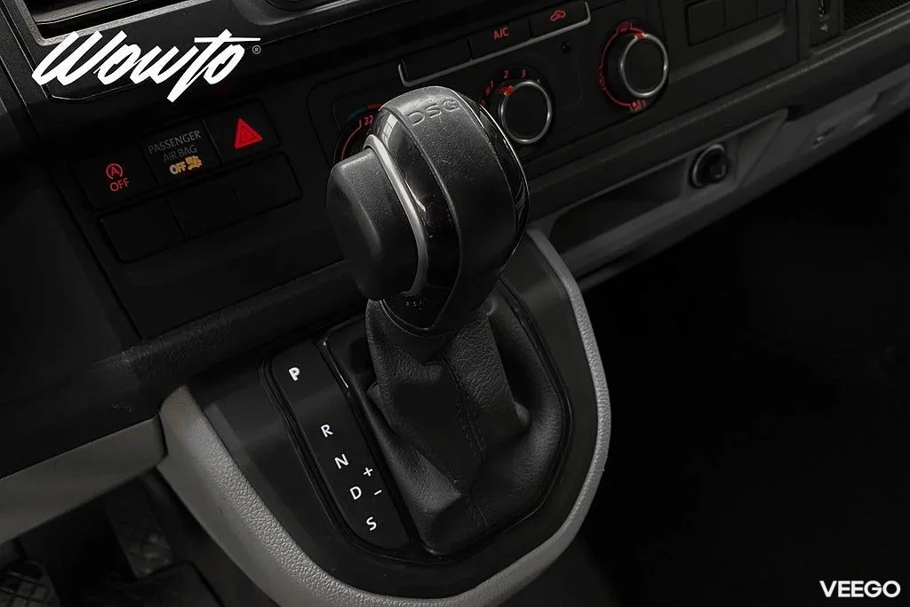 Volkswagen Transporter 2.0 TDI 4M DSG 150HK L2 3-Sits /Moms 110kW