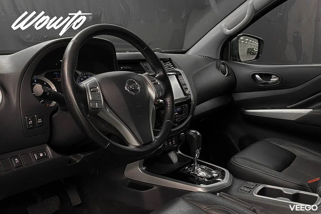 Nissan Navara Dubbelhytt 2,3 dCi 190HK Tekna N-Guard /Moms 140kW