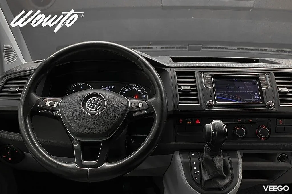 Volkswagen Transporter 2.0 TDI 4M DSG 150HK L2 3-Sits /Moms 110kW