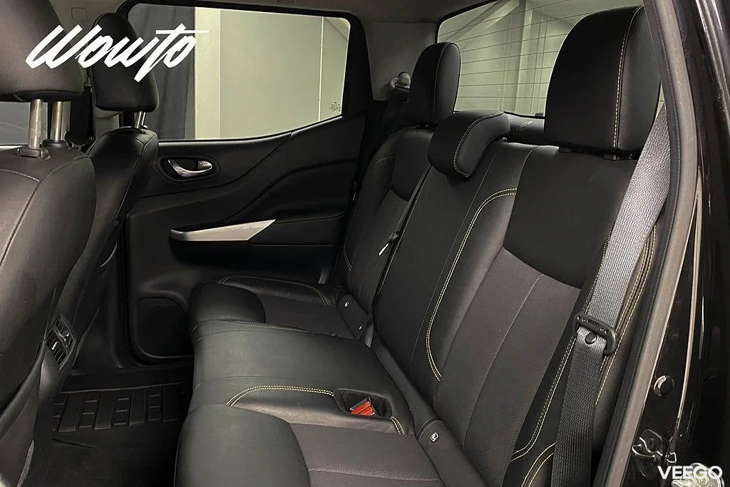 Nissan Navara Dubbelhytt 2,3 dCi 190HK Tekna N-Guard /Moms 140kW