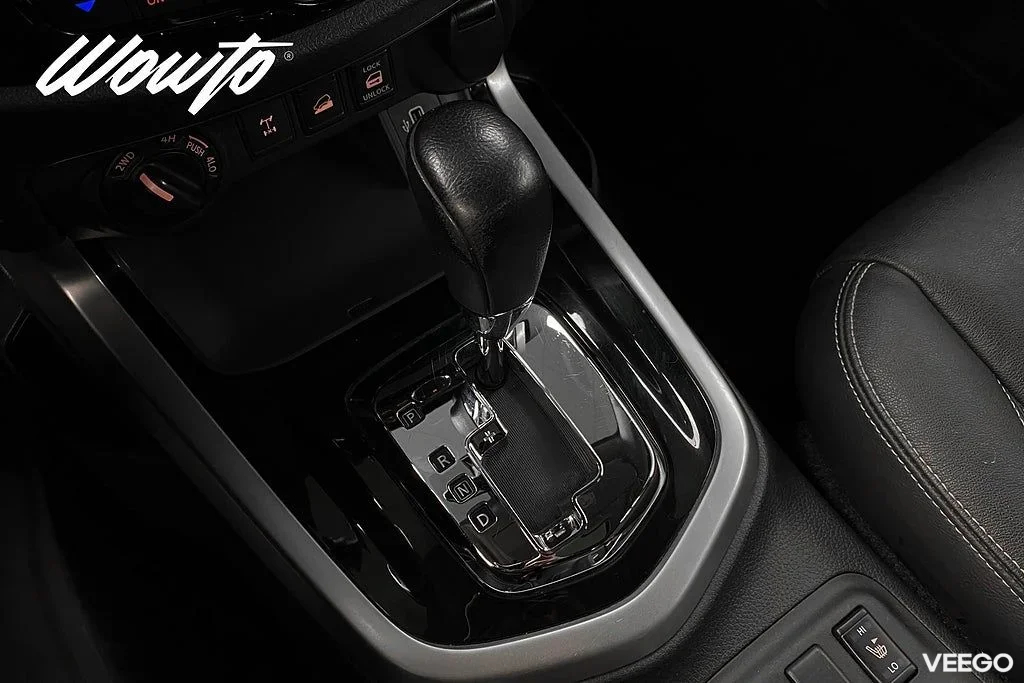 Nissan Navara Dubbelhytt 2,3 dCi 190HK Tekna N-Guard /Moms 140kW