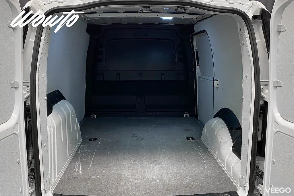 Volkswagen Caddy Cargo Maxi 2.0 TDI DSG 122HK /Värmare /Moms 90kW