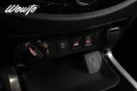 Nissan Navara Dubbelhytt 2,3 dCi 190HK Tekna N-Guard /Moms 140kW thumbnail