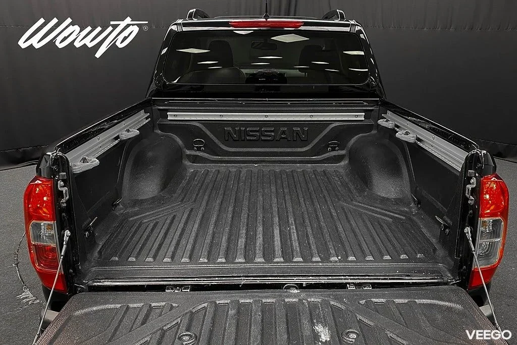 Nissan Navara Dubbelhytt 2,3 dCi 190HK Tekna N-Guard /Moms 140kW