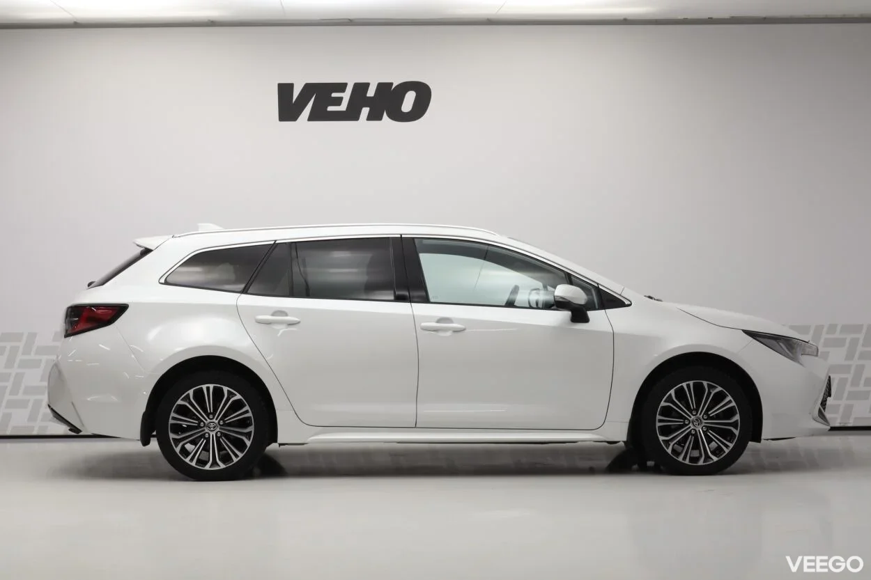 Toyota Corolla Hybrid Luxury 1.8 72kW