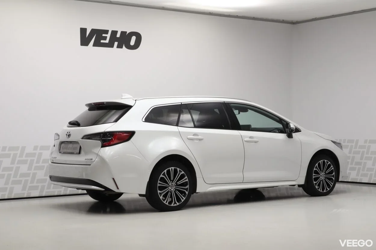 Toyota Corolla Hybrid Luxury 1.8 72kW