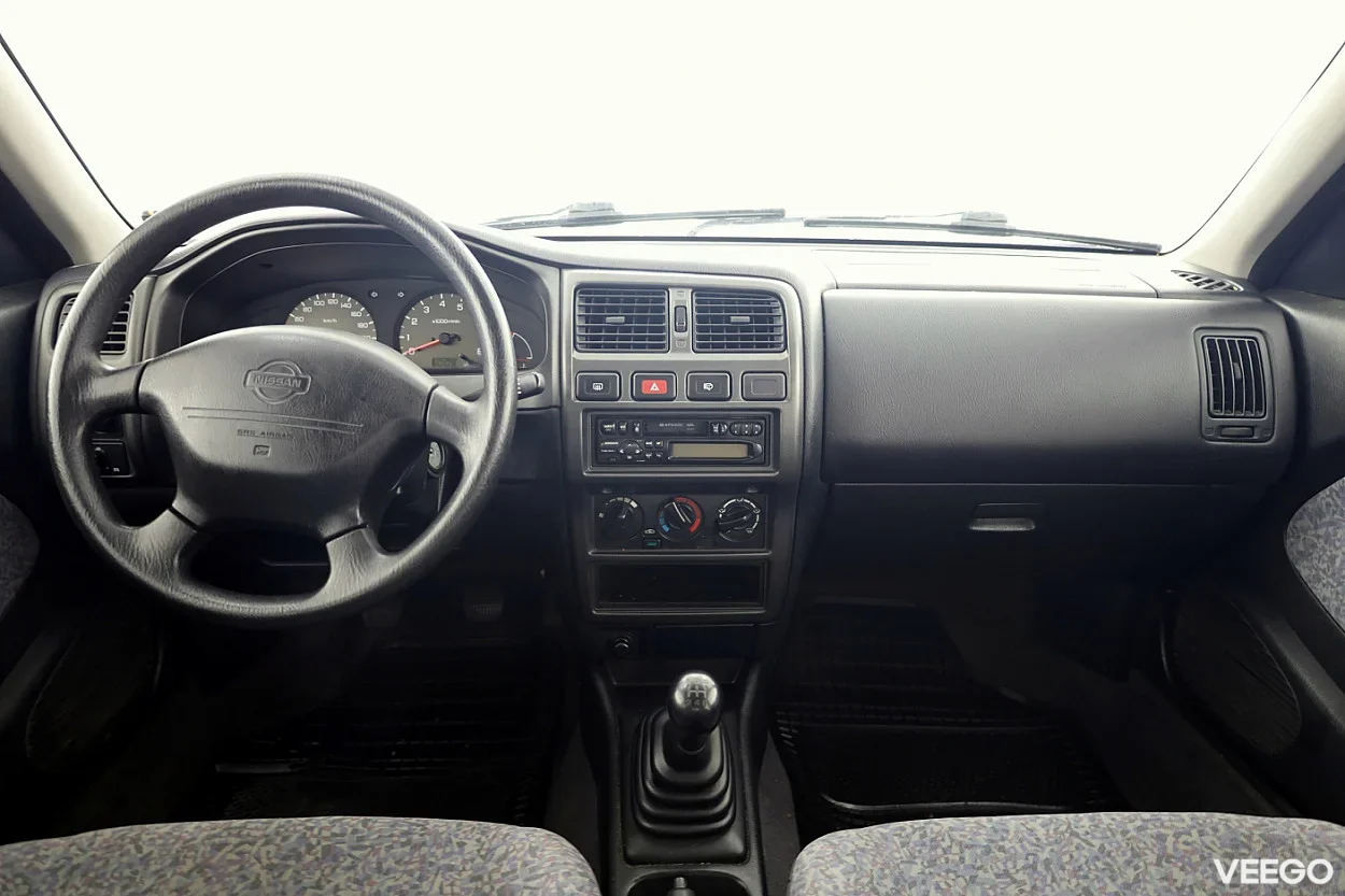 Nissan Almera 1.4 64kW