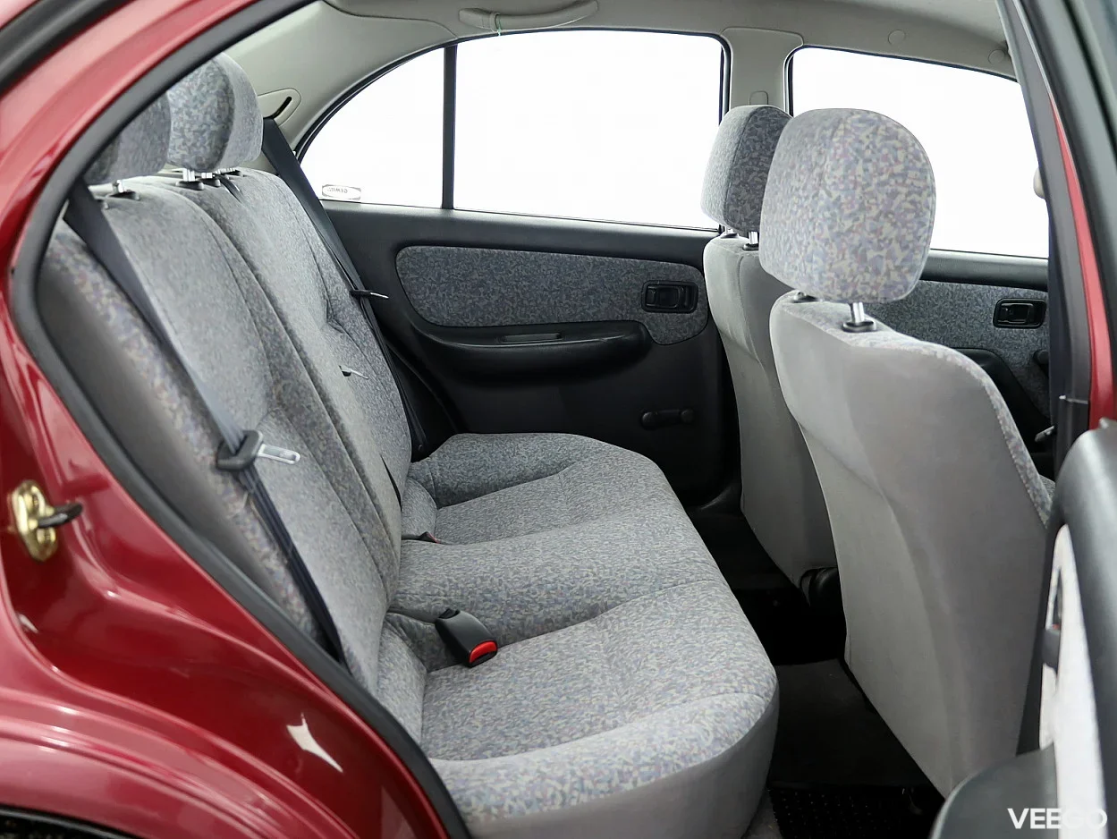 Nissan Almera 1.4 64kW