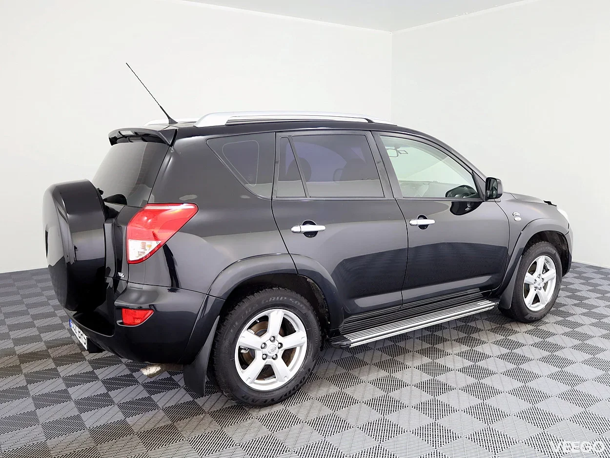 Toyota RAV4 2.2 130kW