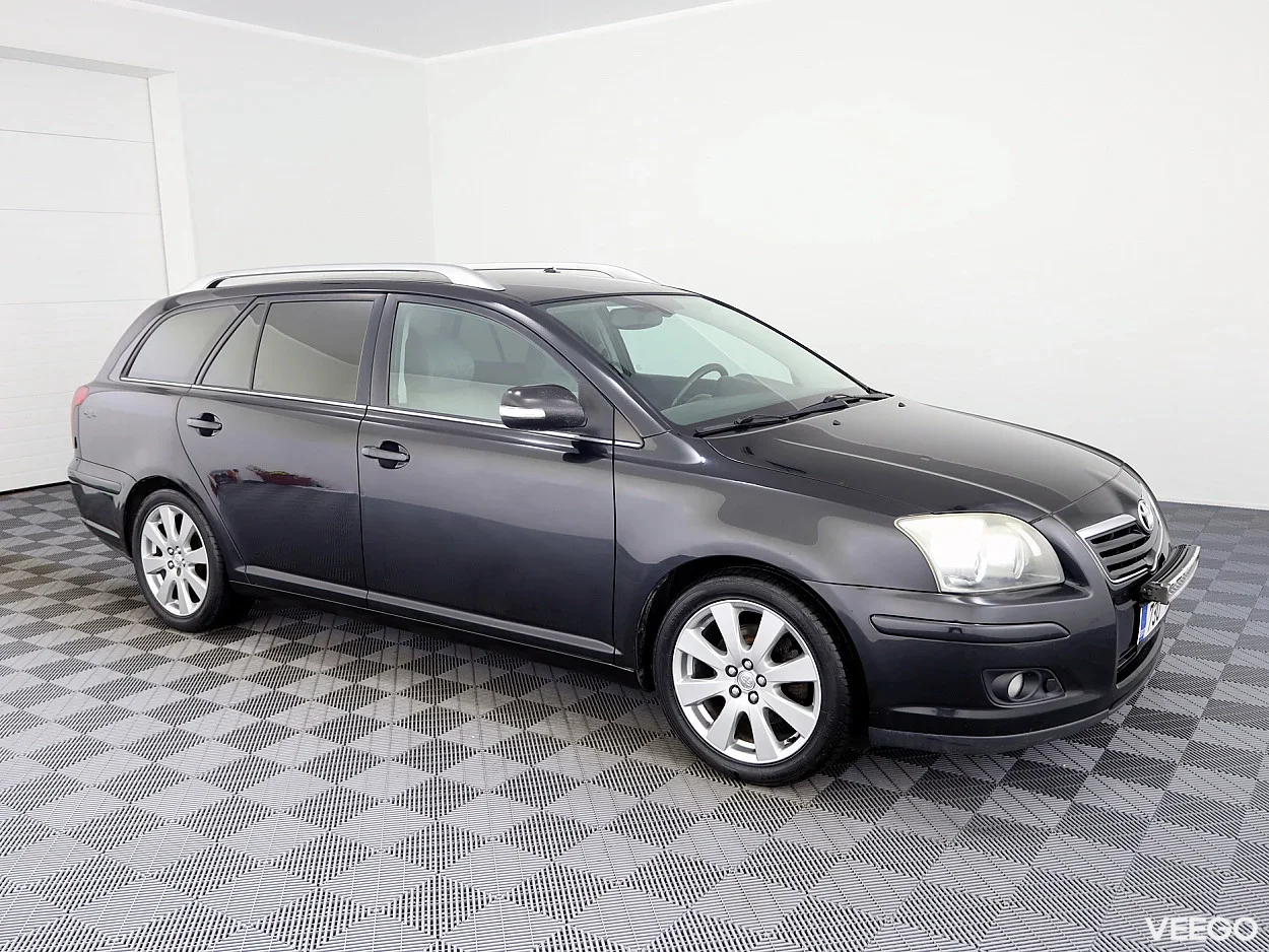 Toyota Avensis 2.0 93kW
