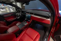 Jaguar F-Pace D300 MHEV R-Dynamic SE 221kW thumbnail