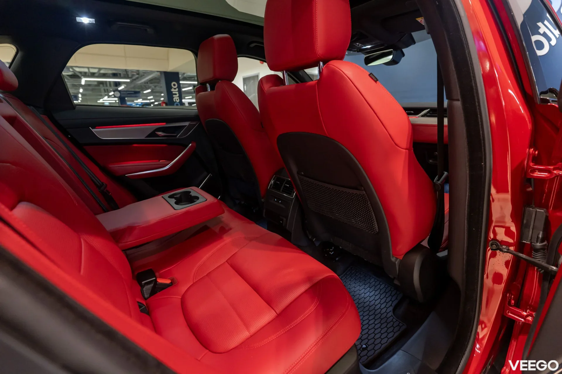 Jaguar F-Pace D300 MHEV R-Dynamic SE 221kW