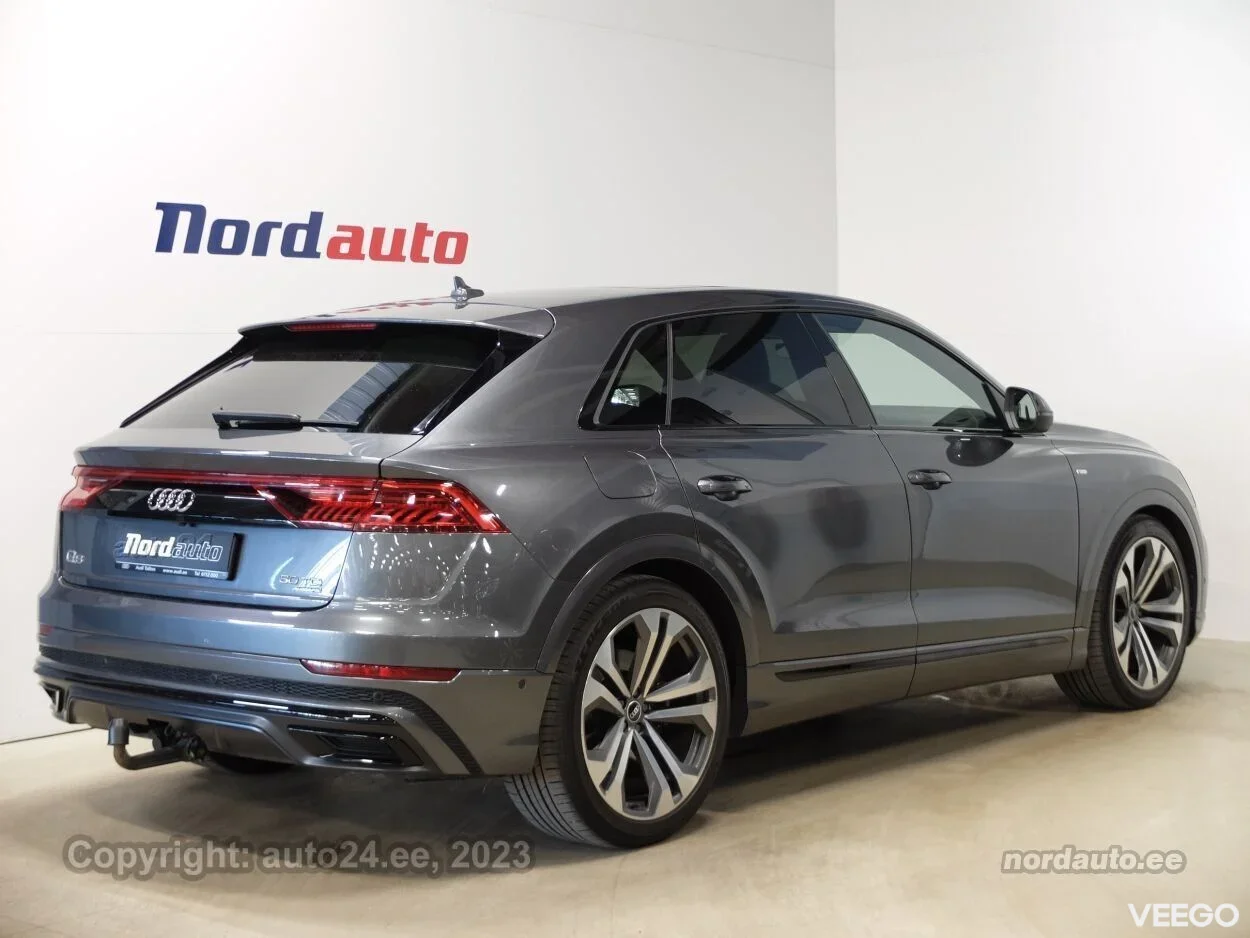 Audi Q8 55 TFSi - e quattro S line 3 210kW