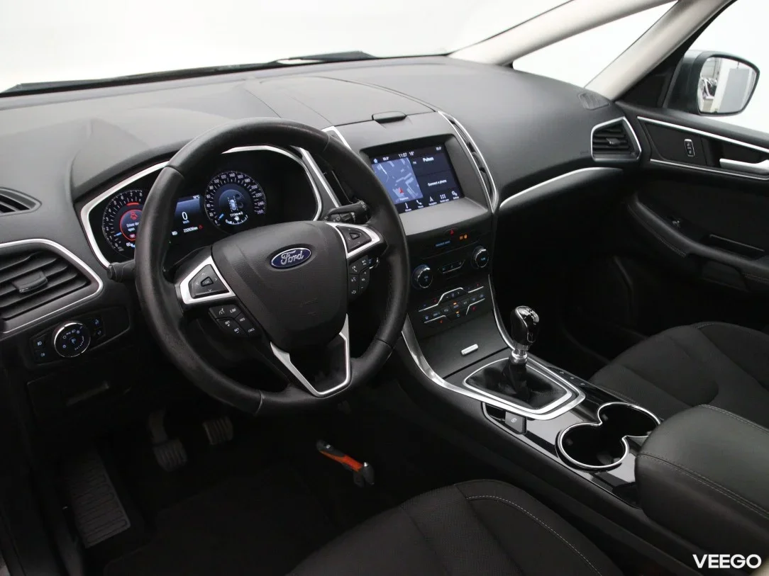 Ford S-MAX 1.5 118kW