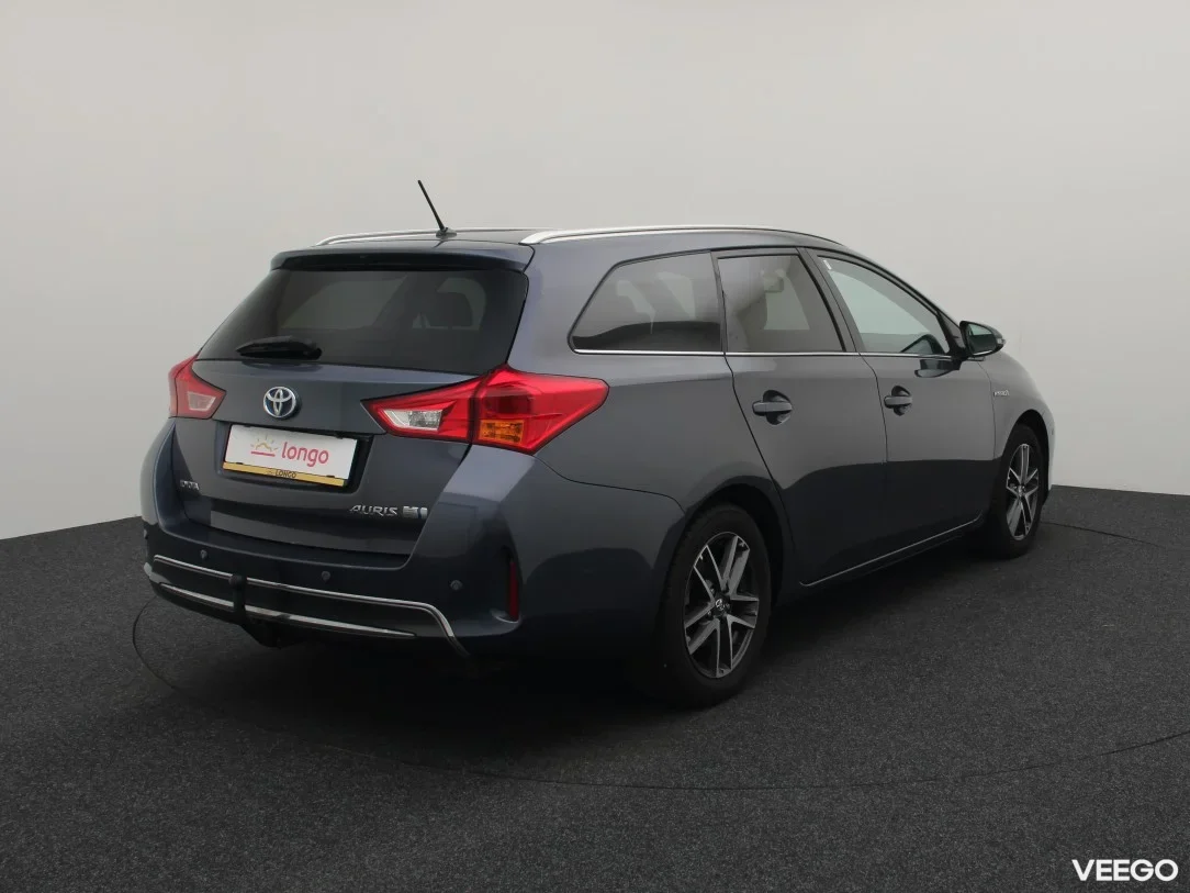 Toyota Auris 1.8 73kW