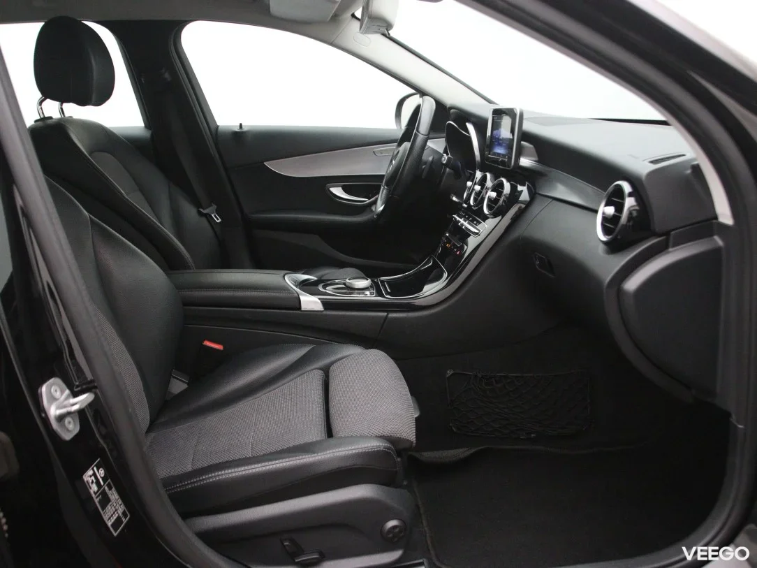 Mercedes-Benz C180 1.6 85kW