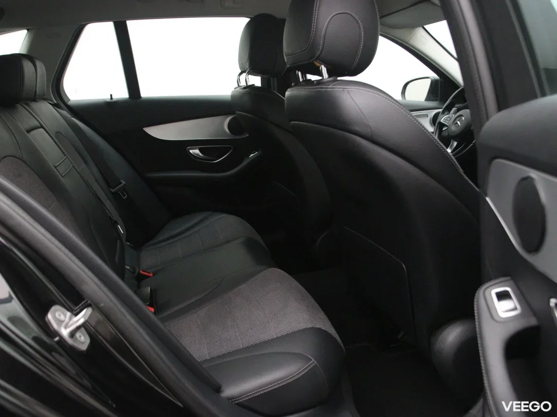 Mercedes-Benz C180 1.6 85kW