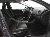 Volvo V40 2 88kW thumbnail