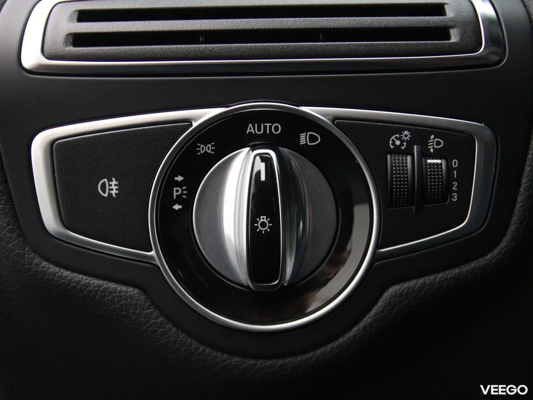 Mercedes-Benz C180 1.6 85kW