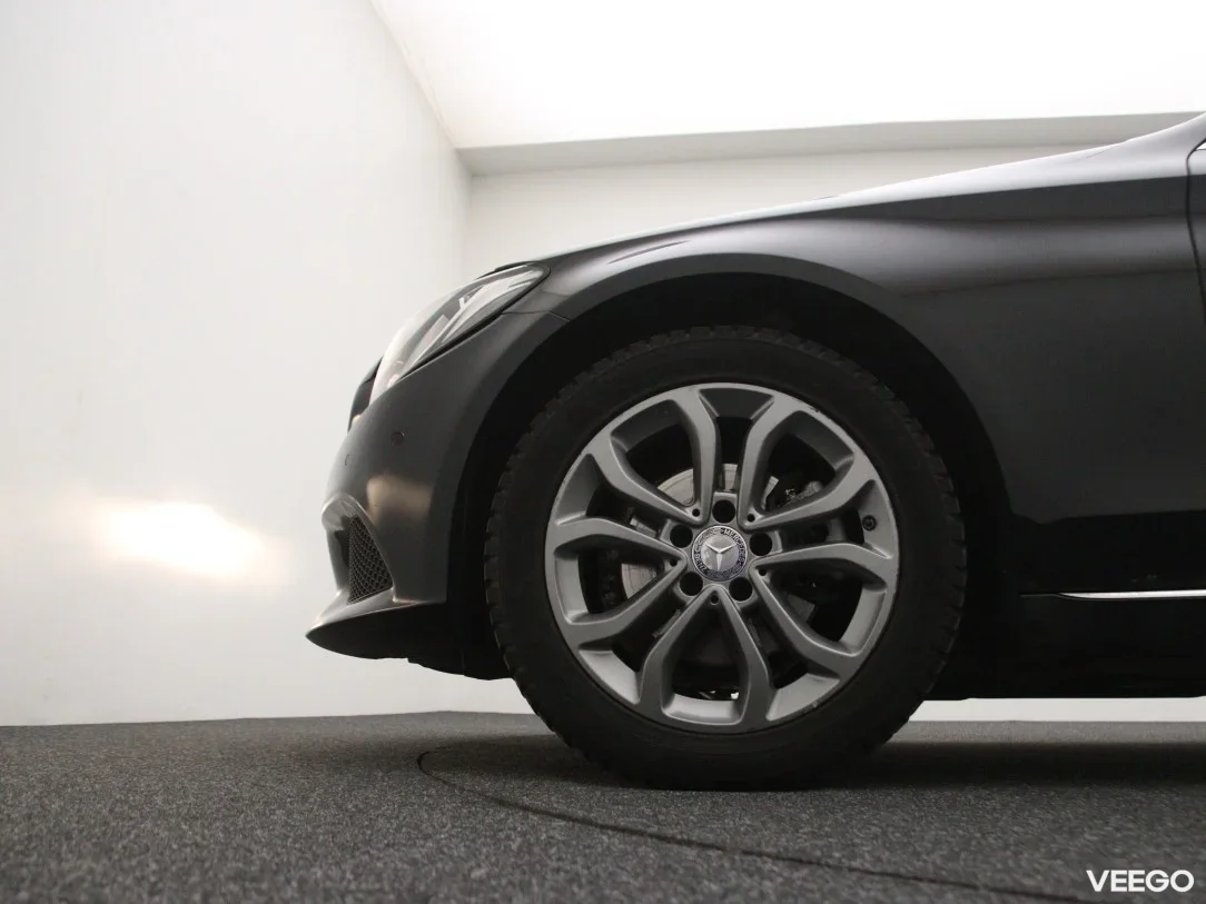 Mercedes-Benz C180 1.6 85kW