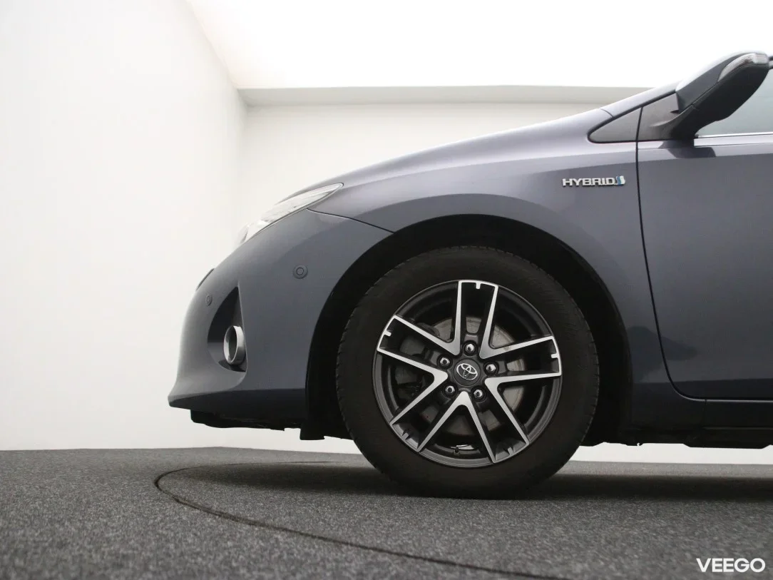 Toyota Auris 1.8 73kW