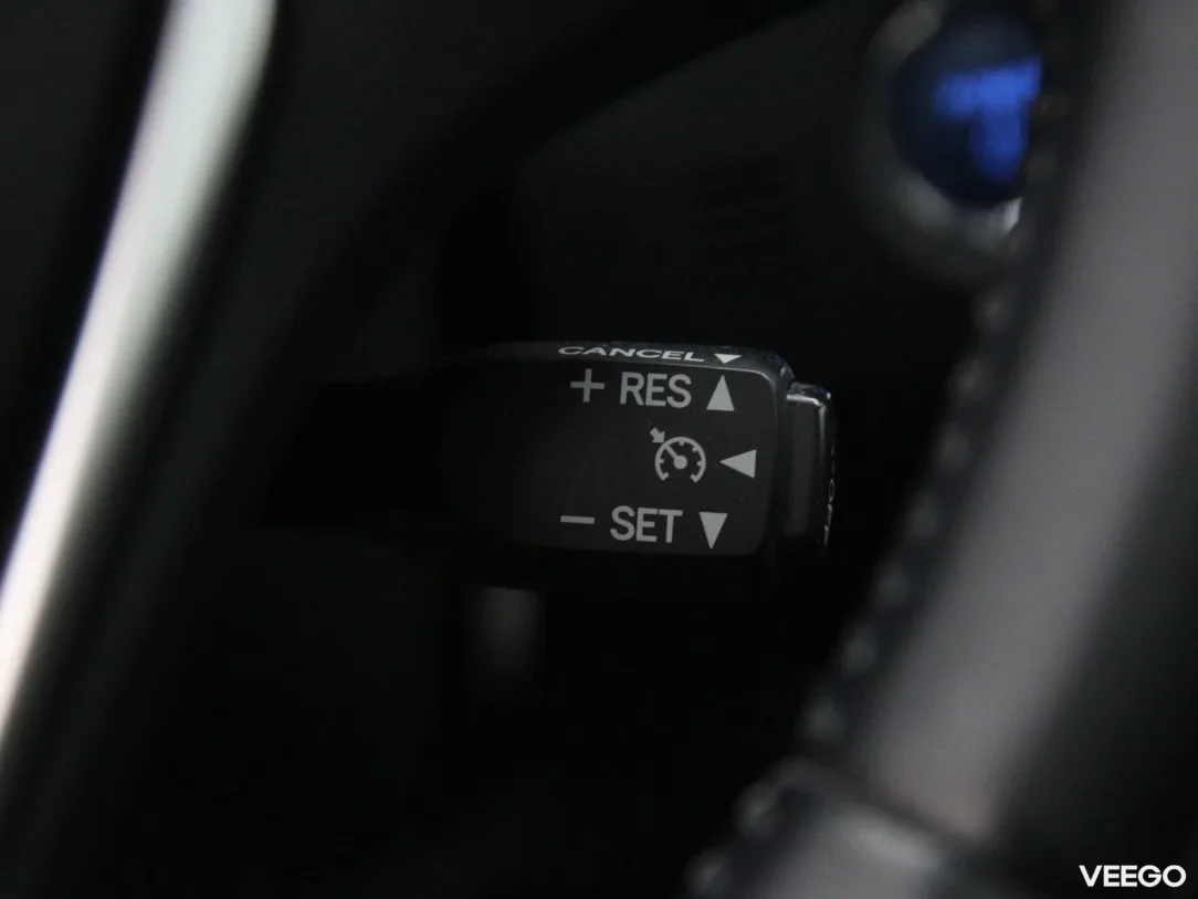 Toyota Auris 1.8 73kW