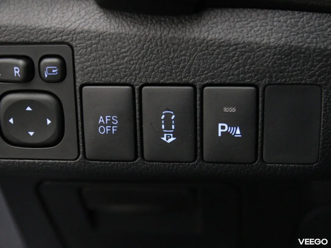 Toyota Auris 1.8 73kW