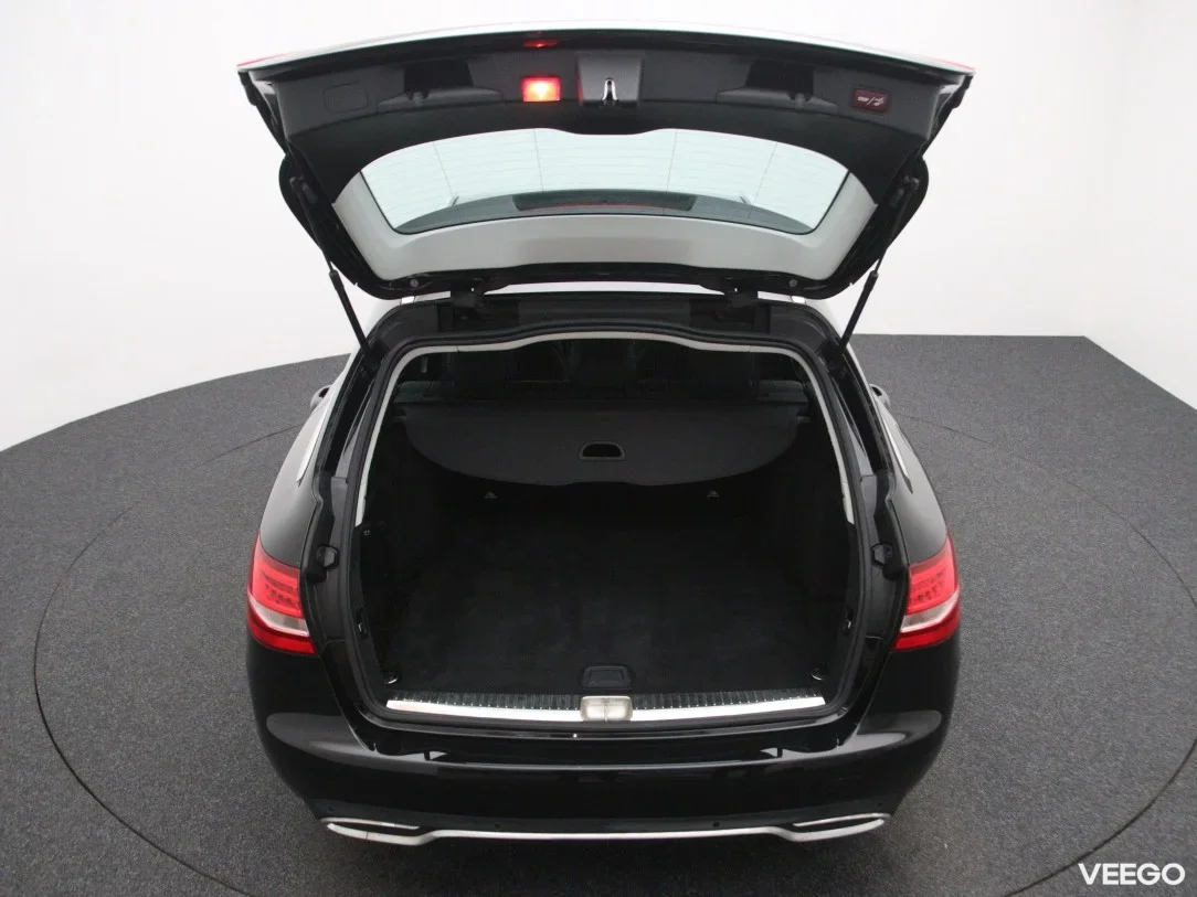 Mercedes-Benz C180 1.6 85kW