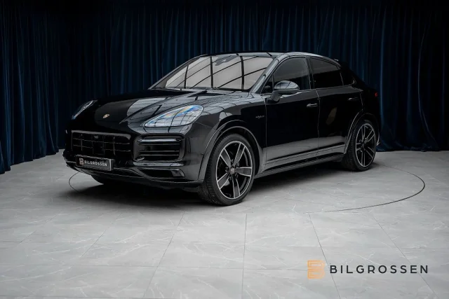 Image of Porsche Cayenne Coupé E-Hybrid SportDesign Nightv Softc MOMS 340kW