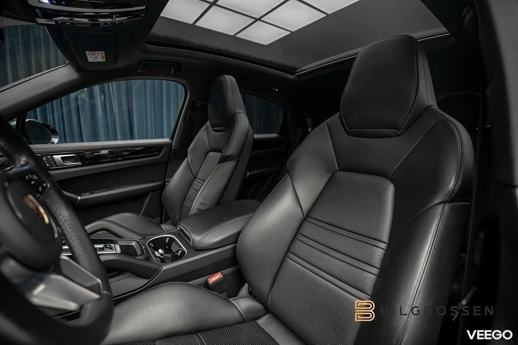 Porsche Cayenne Coupé E-Hybrid SportDesign Nightv Softc MOMS 340kW