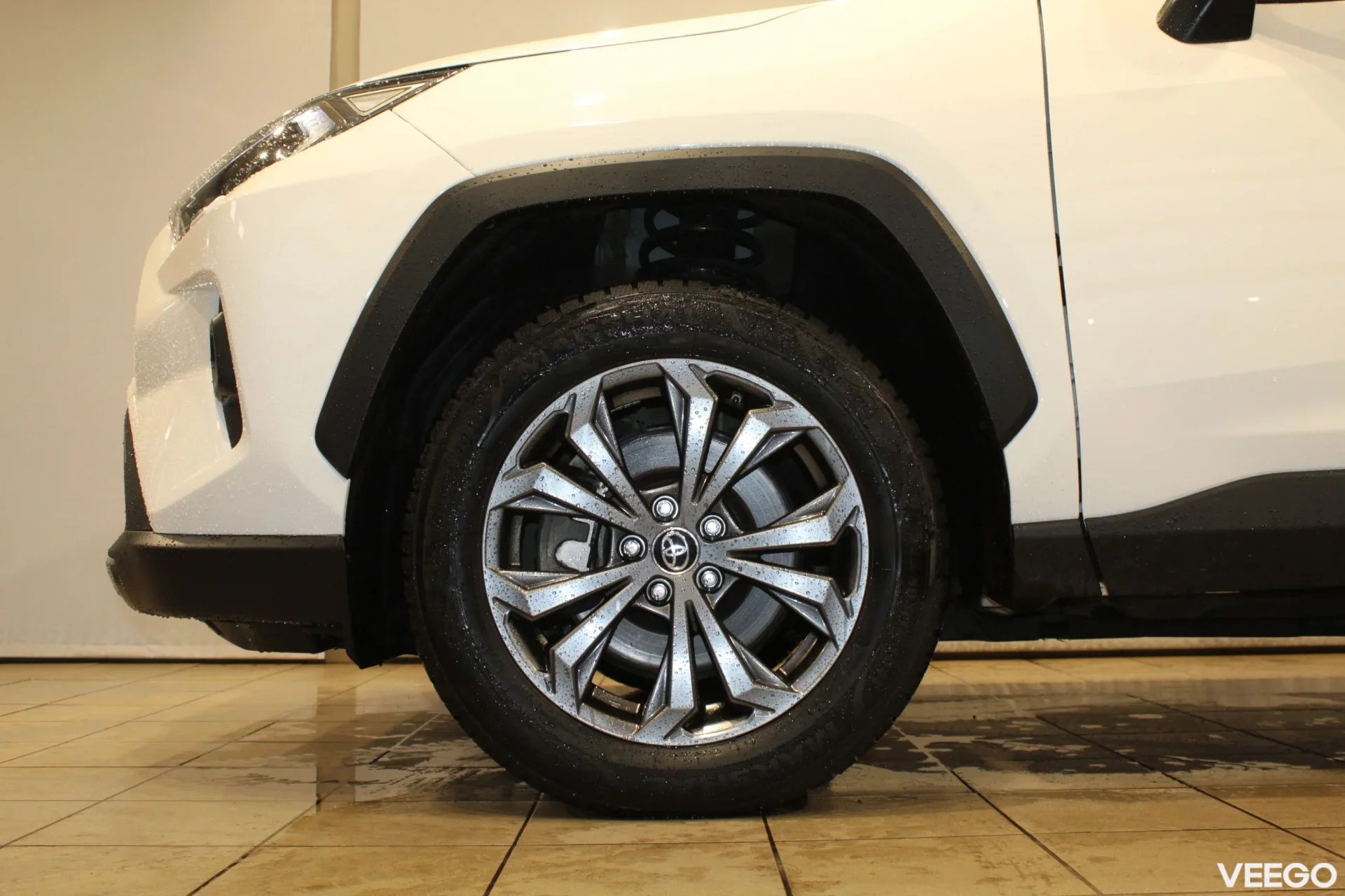 Toyota RAV4 Luxury Plus 4WD 2.5 131kW