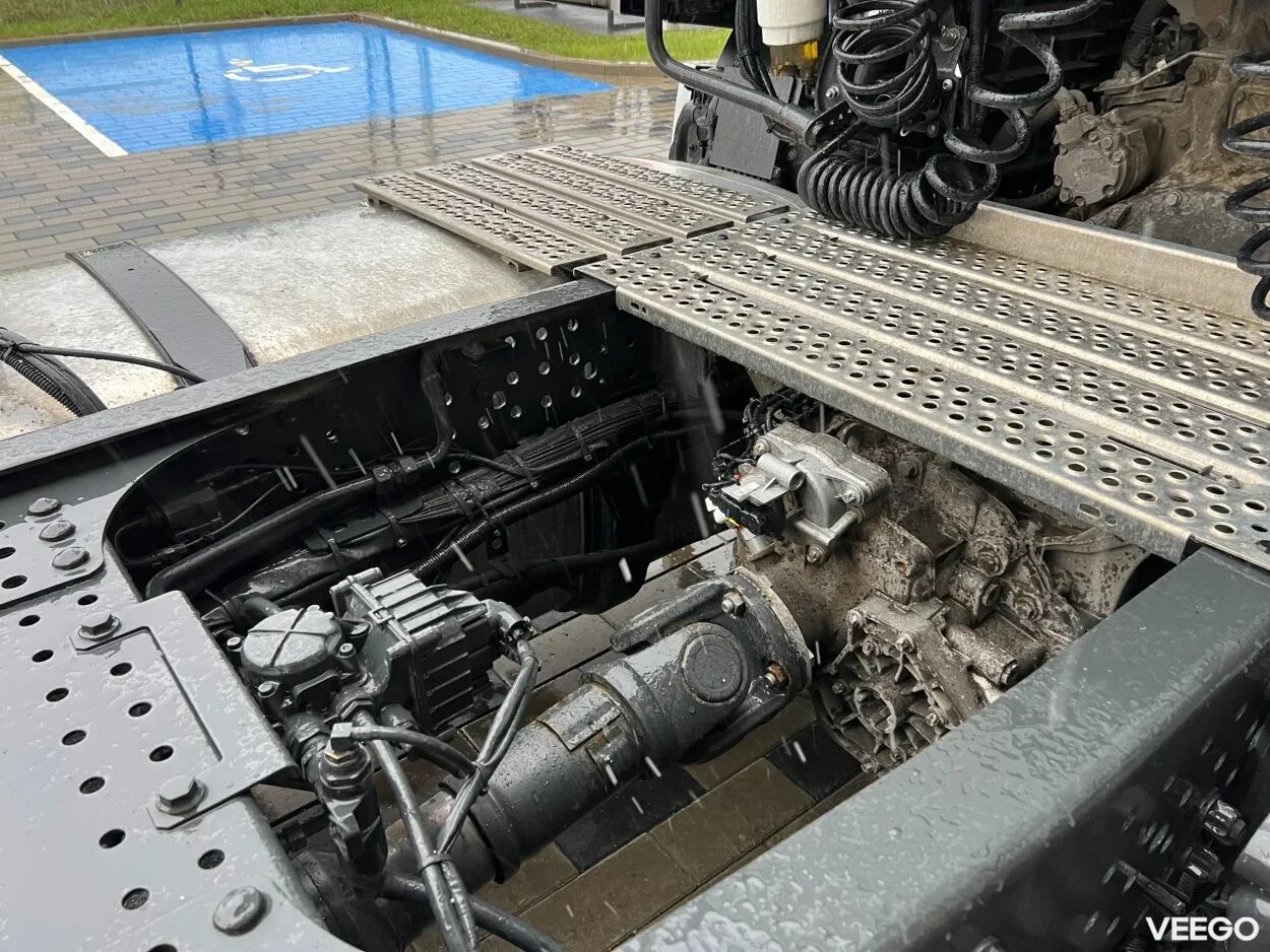 Mercedes-Benz Actros 1845 F 12.8 330kW