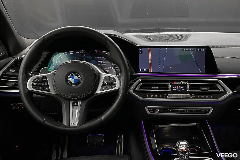 BMW X5 xDrive45e 394HK M-Sport /Night Vis /Se Spec/Moms/4.95% 290kW