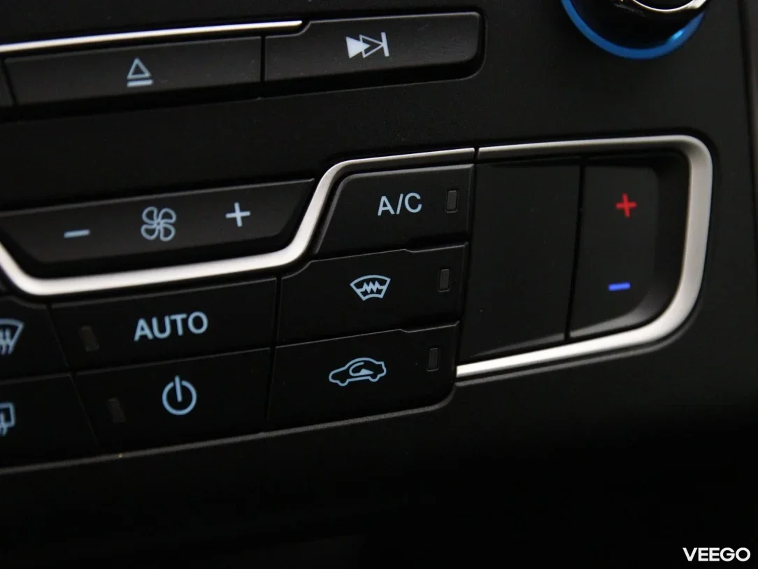 Ford Mondeo 1.5 118kW