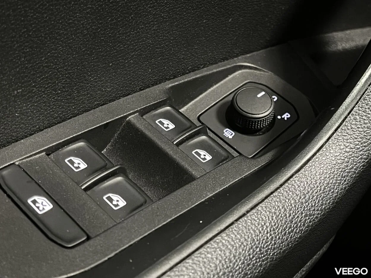 Skoda Karoq Ambition Plus 1.5 110kW