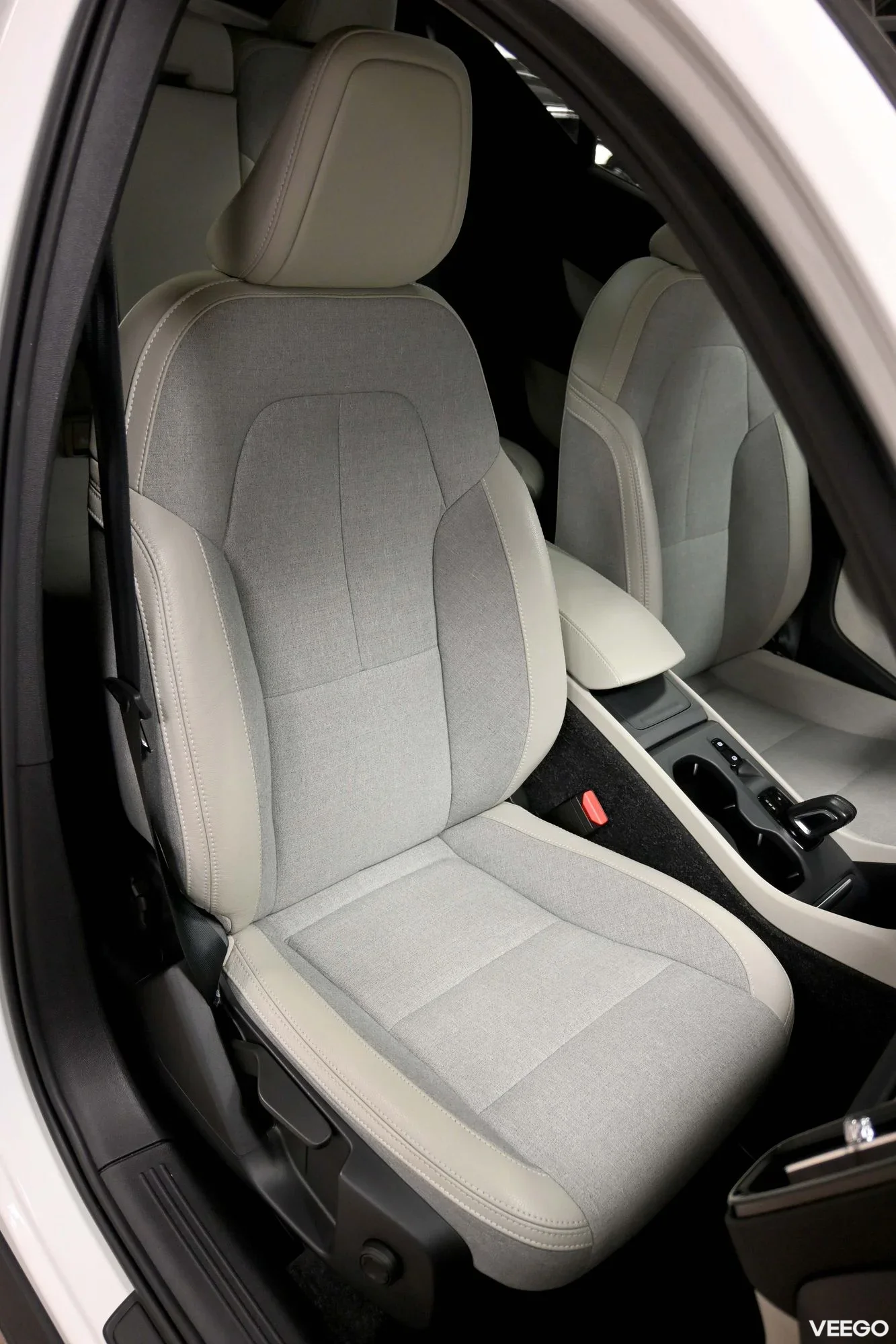 Volvo XC40 T4 INTELLI SAFE PRO XENIUM PRO 140kW