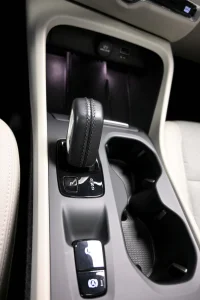 Volvo XC40 T4 INTELLI SAFE PRO XENIUM PRO 140kW thumbnail