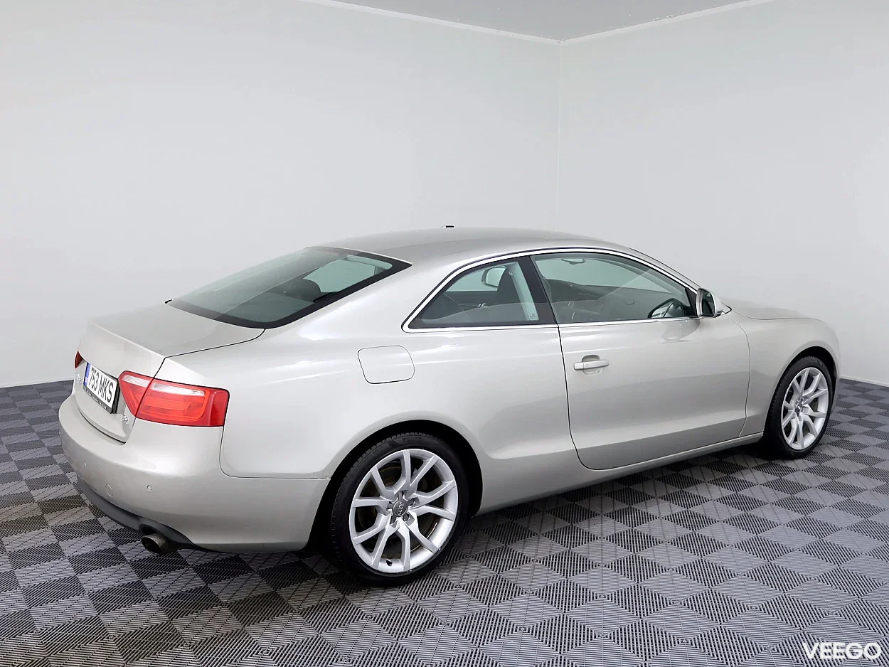 Audi A5 3.2 196kW