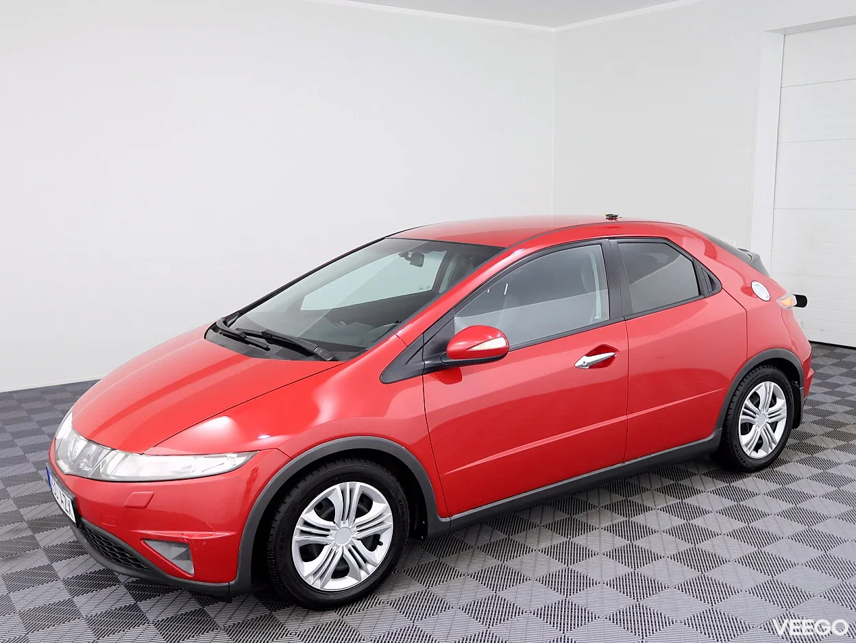 Honda Civic 1.8 104kW