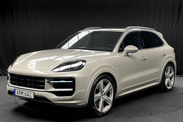 Image of Porsche Cayenne E-Hybrid 470HK /18-Vägs /Pano /Bose /Se Spec 346kW