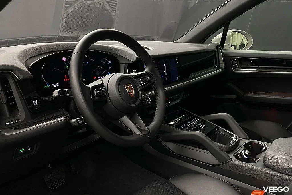 Porsche Cayenne E-Hybrid 470HK /18-Vägs /Pano /Bose /Se Spec 346kW