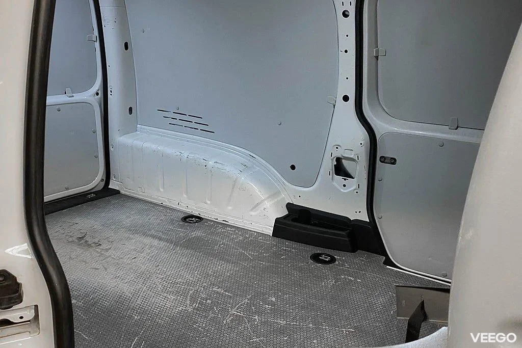 Volkswagen Caddy Maxi 2.0 TDI DSG 102HK /Värmare /Moms 75kW