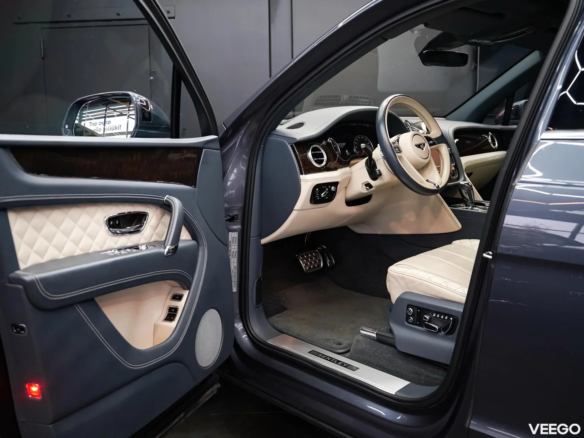 Bentley Bentayga 6.0 447kW