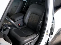 Land Rover Defender 3.0 294kW thumbnail