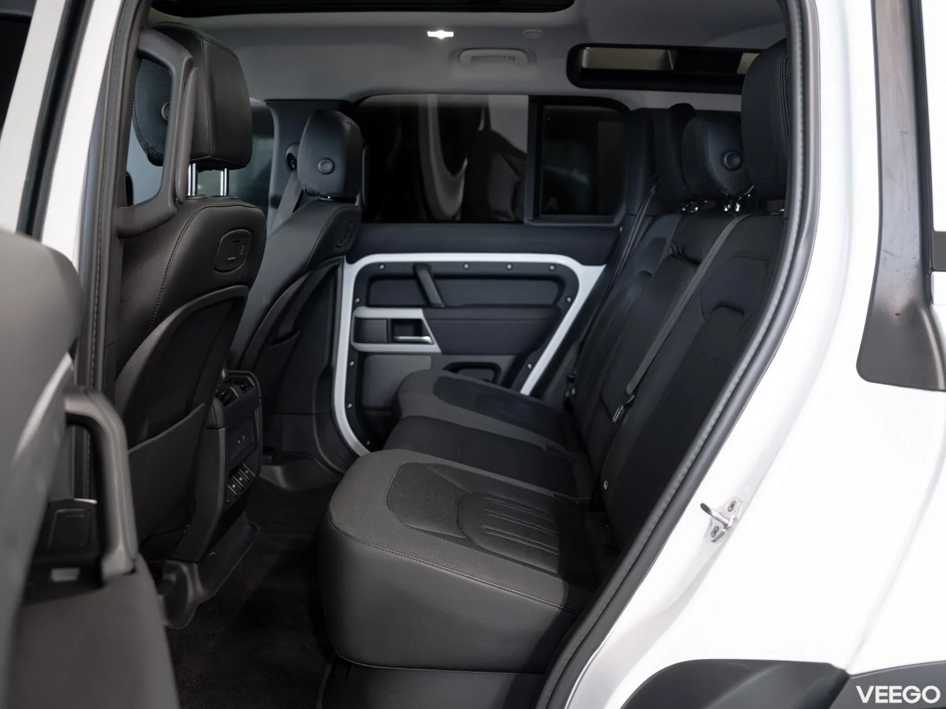 Land Rover Defender 3.0 294kW