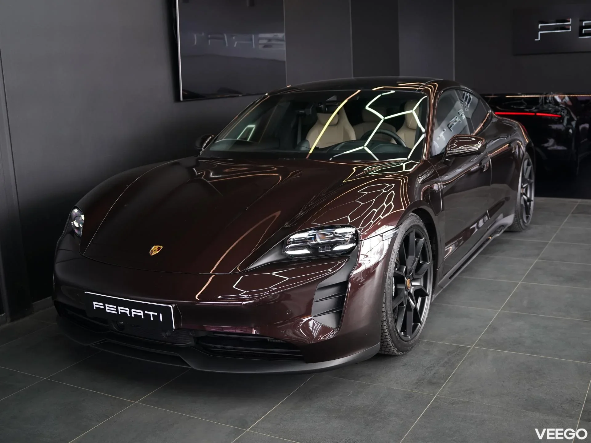 Porsche Taycan 440kW