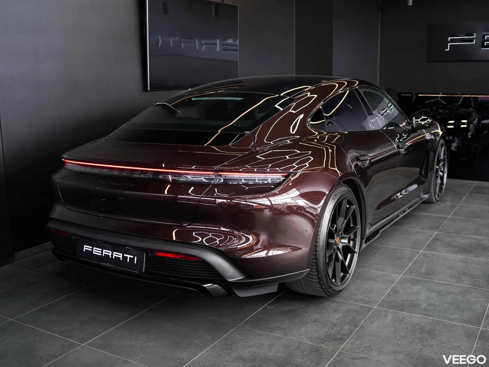 Porsche Taycan 440kW