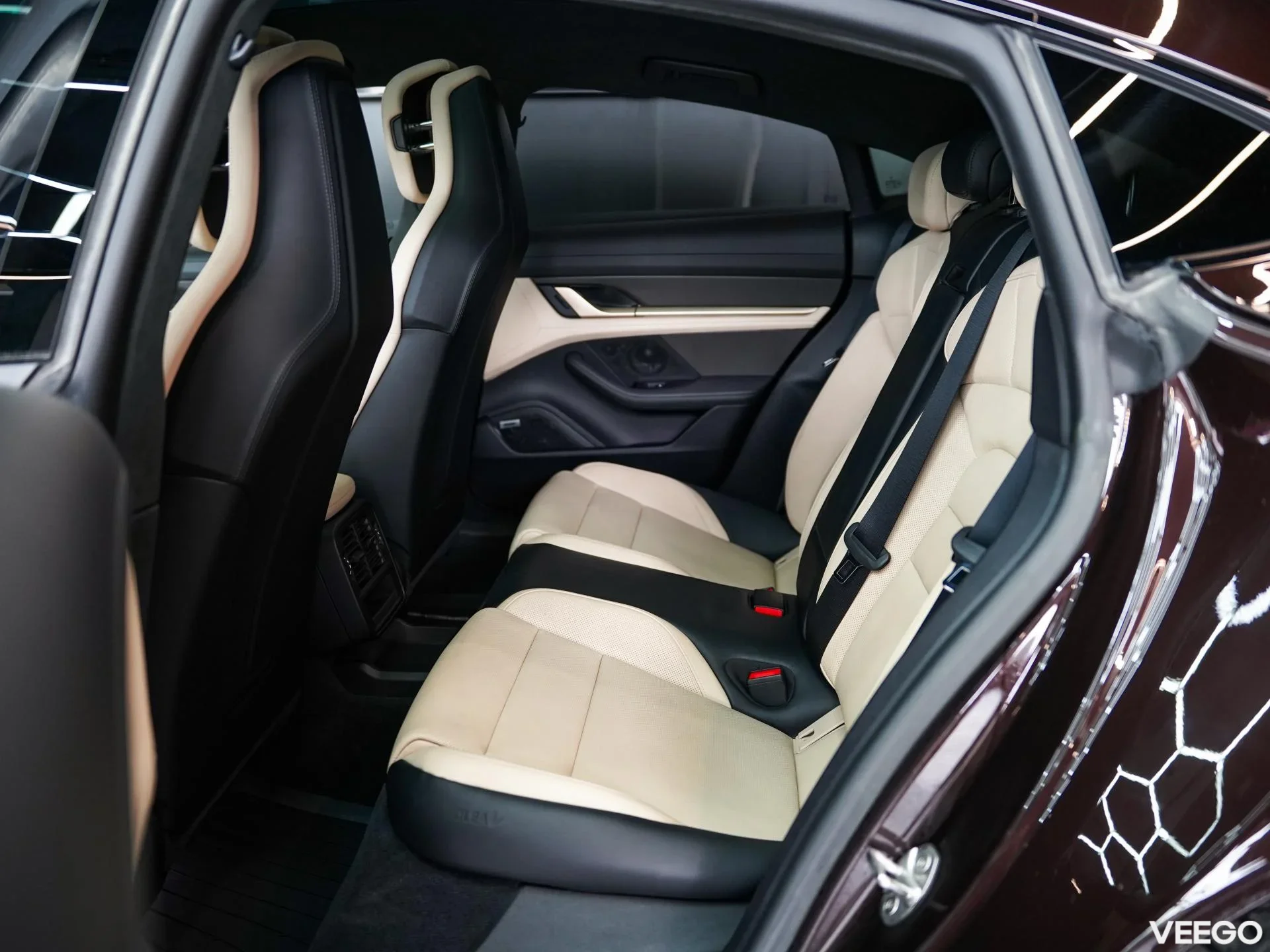 Porsche Taycan 440kW